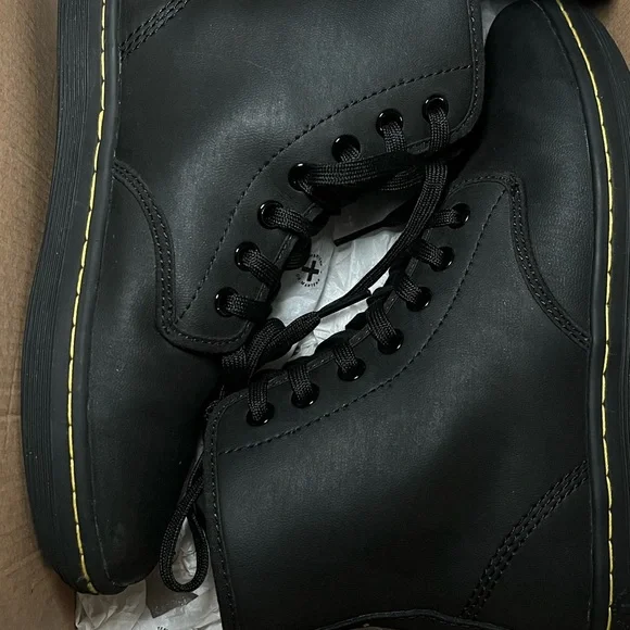 Shoreditch Dr. Martens - Picture 2 of 3